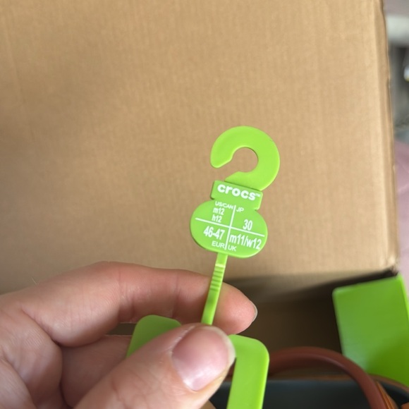 CROCS x DISNEY CARS TOW MATER MENS CROCS SIZE 12 - Picture 8 of 9